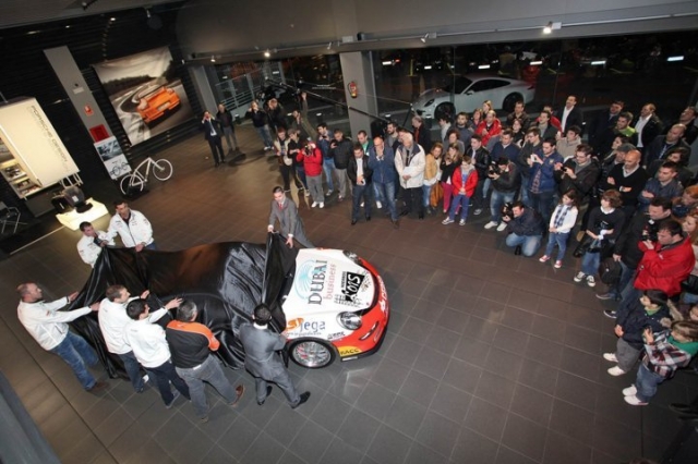 001 presentacin centro porsche corua 06